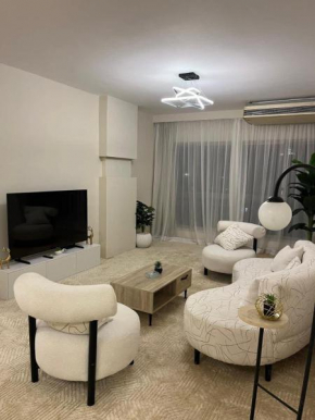 Zamalek beside hilton 4BR